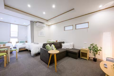 光明荘（Komei Hotel）東京・墨田区の一棟貸し民泊 リビングルーム